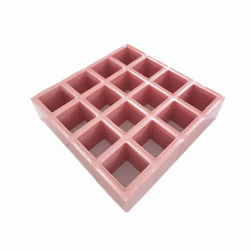 Moulded Yas Piav